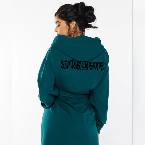 NWT!! Forever Savage Showgirl Short Robe S/XS - Picture 3 of 7